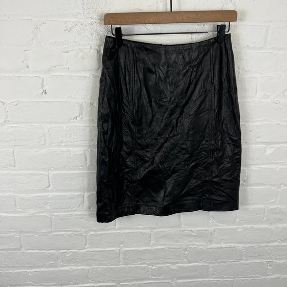 Ann Taylor Loft Women Mid Rise Leather Skirts Back Zip Black Size 4 - Picture 1 of 3
